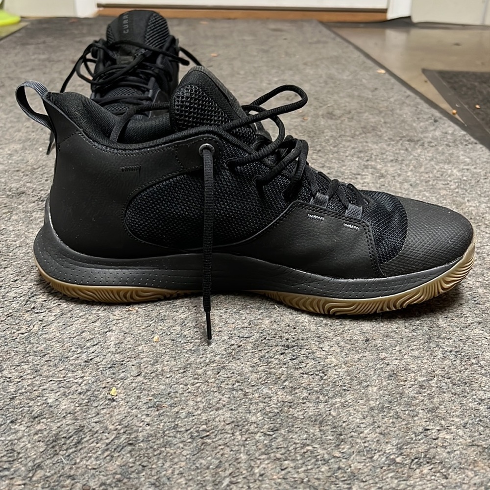 Curry 3Z5 - Picture 5 of 6